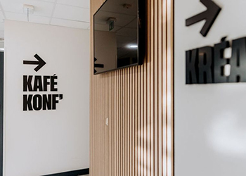 couloir de la cafétéria