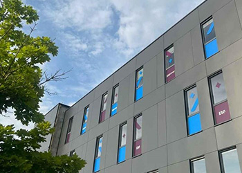 bâtiment du campus vu de l'extérieur
