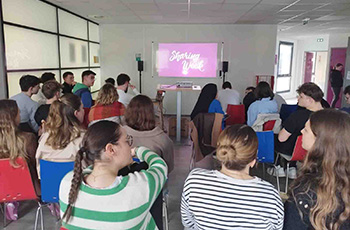 étudiants pendant la sharing week